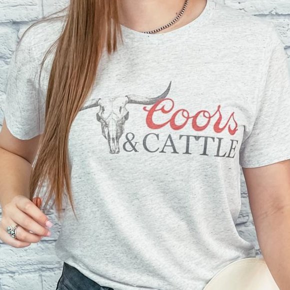 COORS & CATTLE Handmade Graphic Tee - Picture 4 of 4